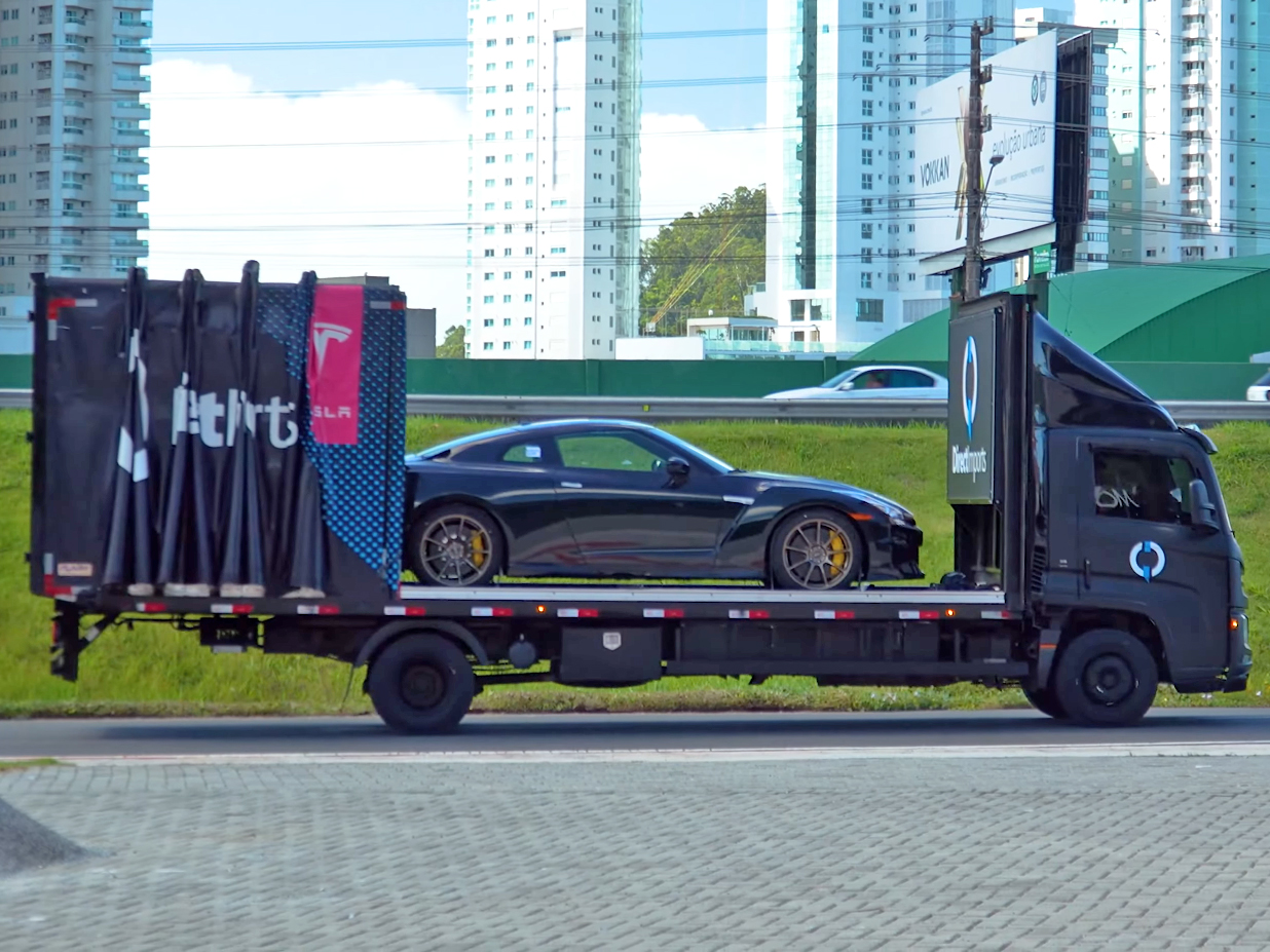 Nissan GT-R on Direct Imports transport
